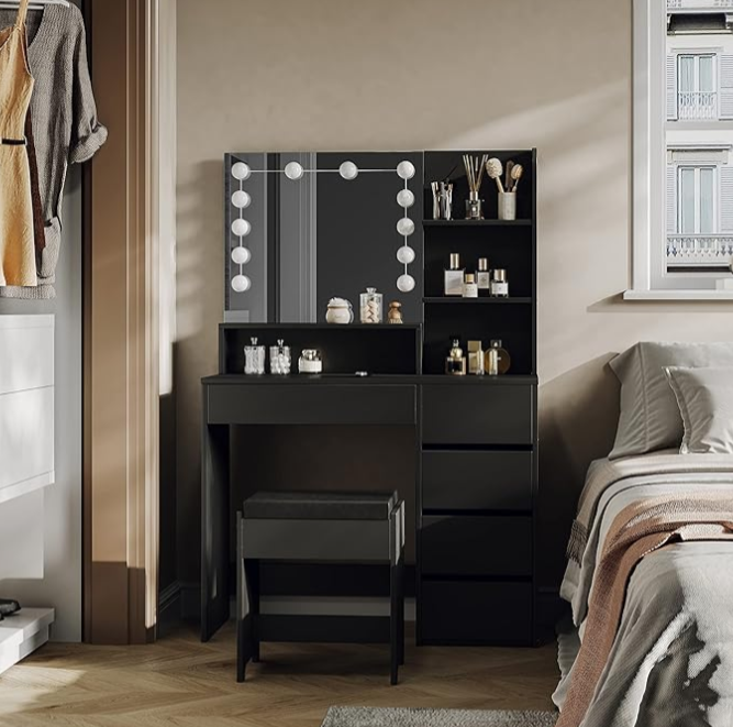 Elegant Dressing Table Sets with Drawers to Organize Your Beauty Essentials